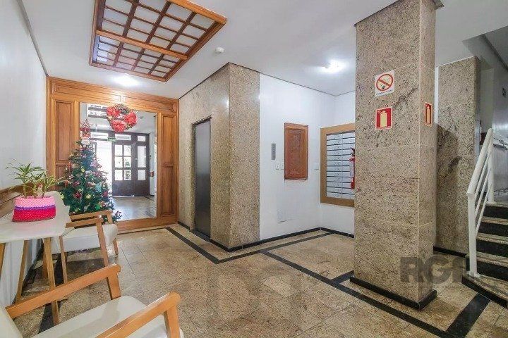 Apartamento com 2 dormitórios reversível para 3, e condomínio com portaria 24h, salão de festas, quadra e playground. Próximo à Orla e BarraShopping. — foto 15