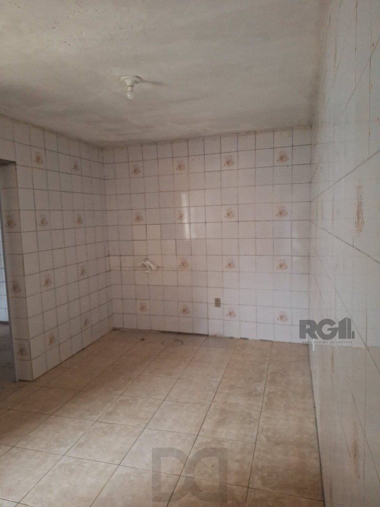 Casa 2 dormitórios no bairro Lomba do Pinheiro — foto 8
