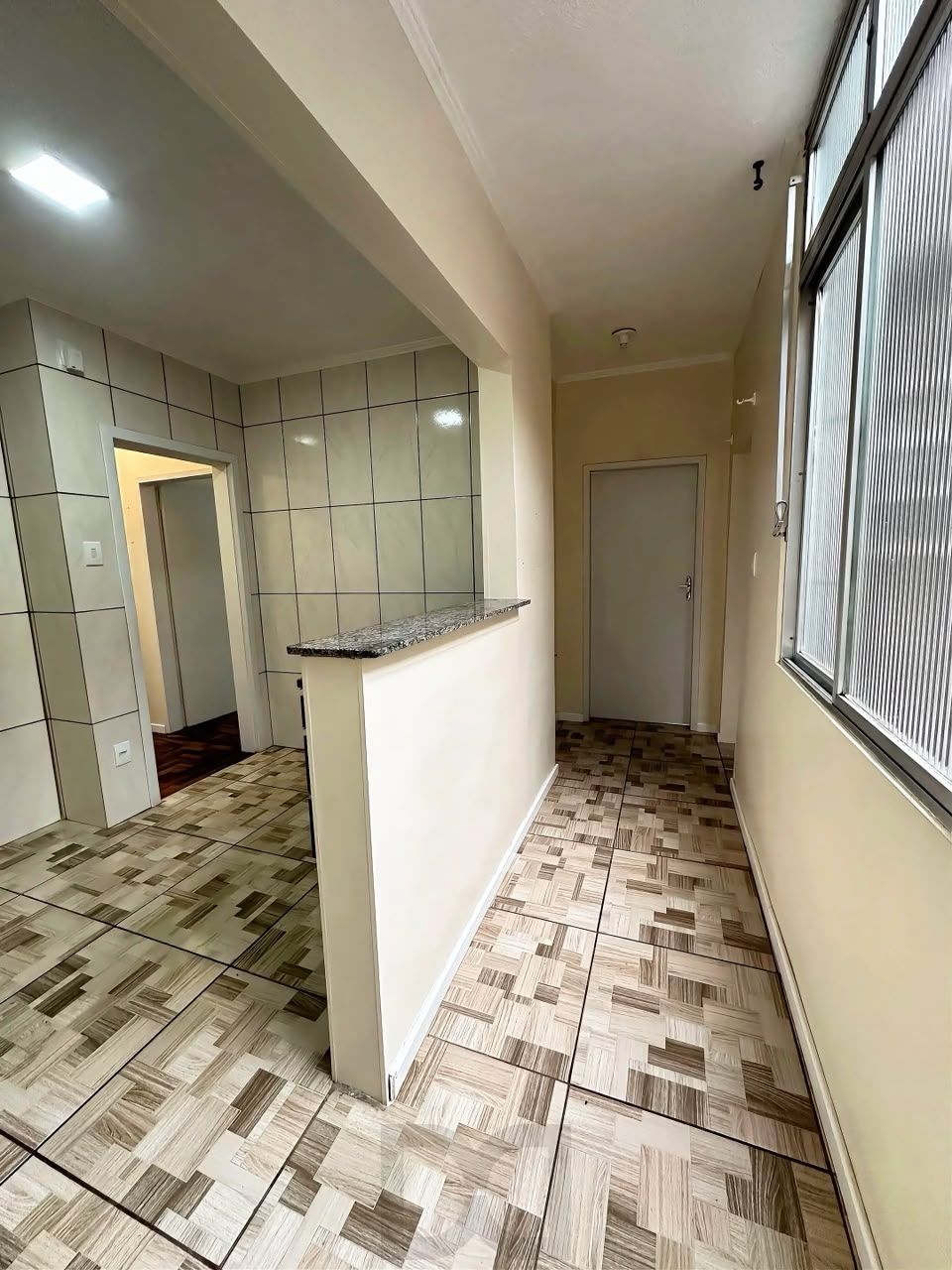 Apartamento 02 dormitórios, Dependência empregada completa, reformado — foto 10