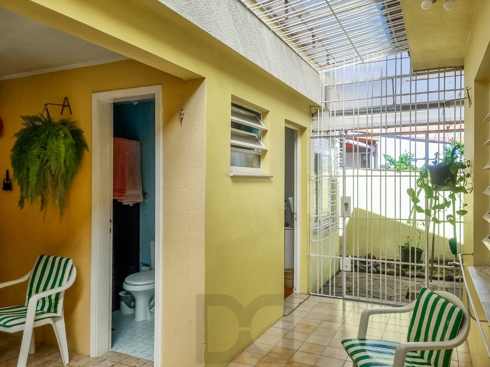 Casa Térrea 280 m² em Teresópolis – 4 Dorms, Escritório e Edícula — foto 32