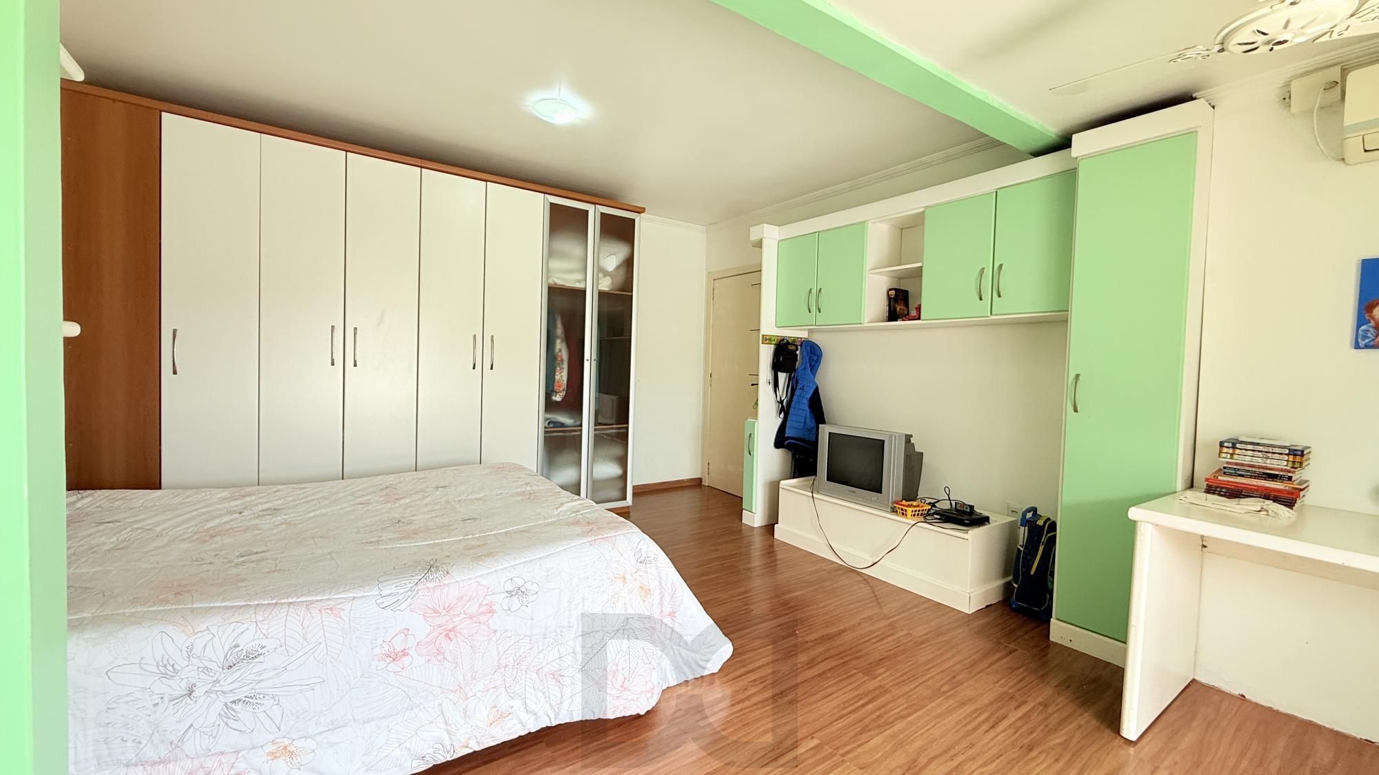 Casa para Venda - 260m², 4 dormitórios, sendo 1 suites, 4 vagas - Nonoai — foto 52