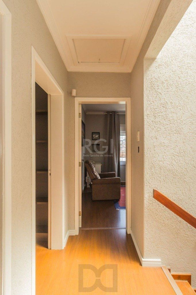 Casa à venda - 230m², 4 quartos, sendo 2 suítes, churrasqueira, piscina e 03 vagas de garagem — foto 9