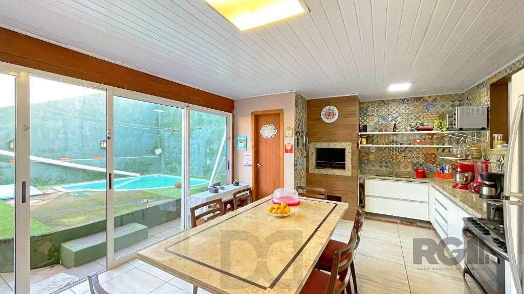 Casa 4 Dormitórios, Piscina, Bairro Gloria — foto 40