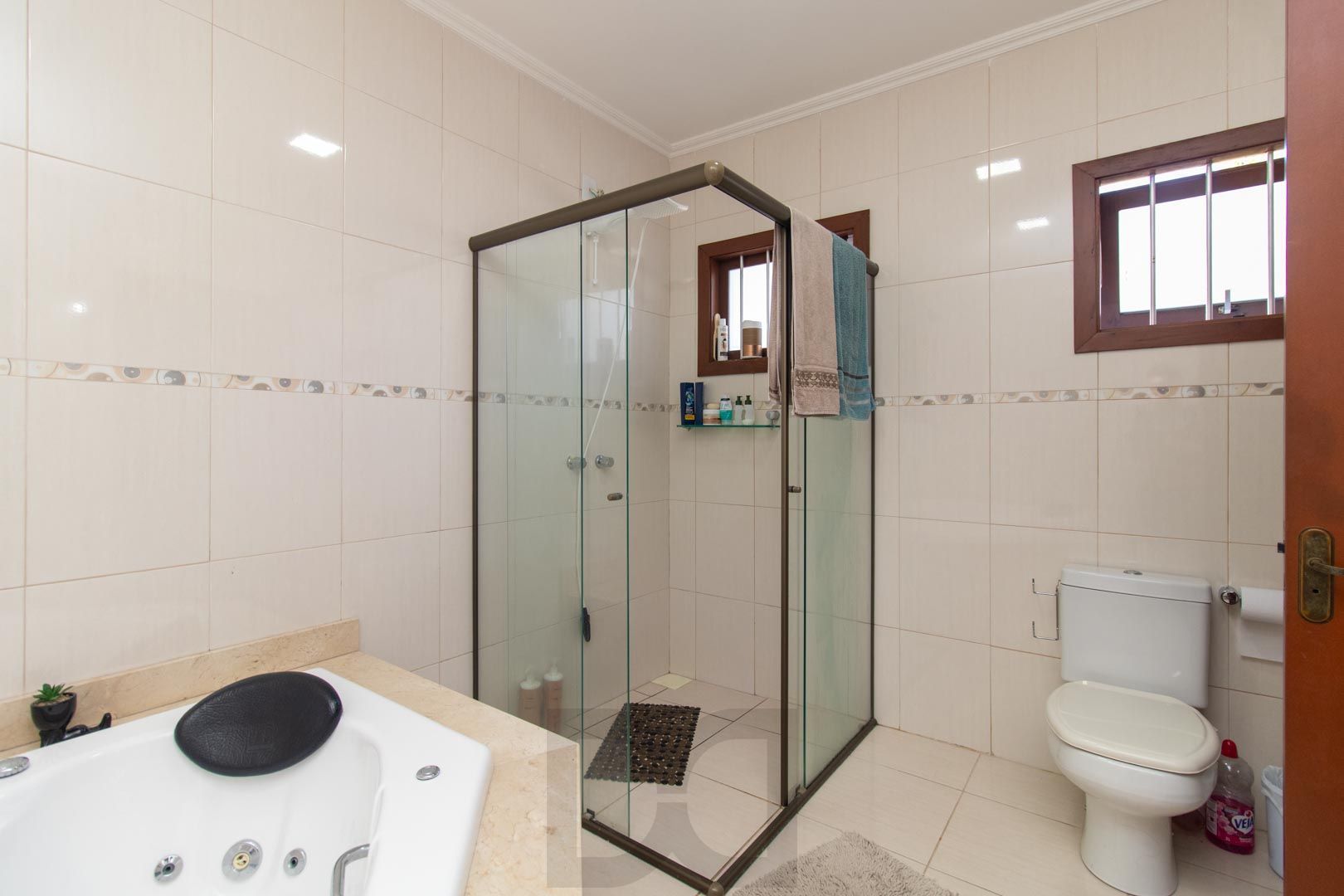 Casa de 03 dormitorios com suite e piscina no bairro Hipica - Porto alegre/Rs — foto 14