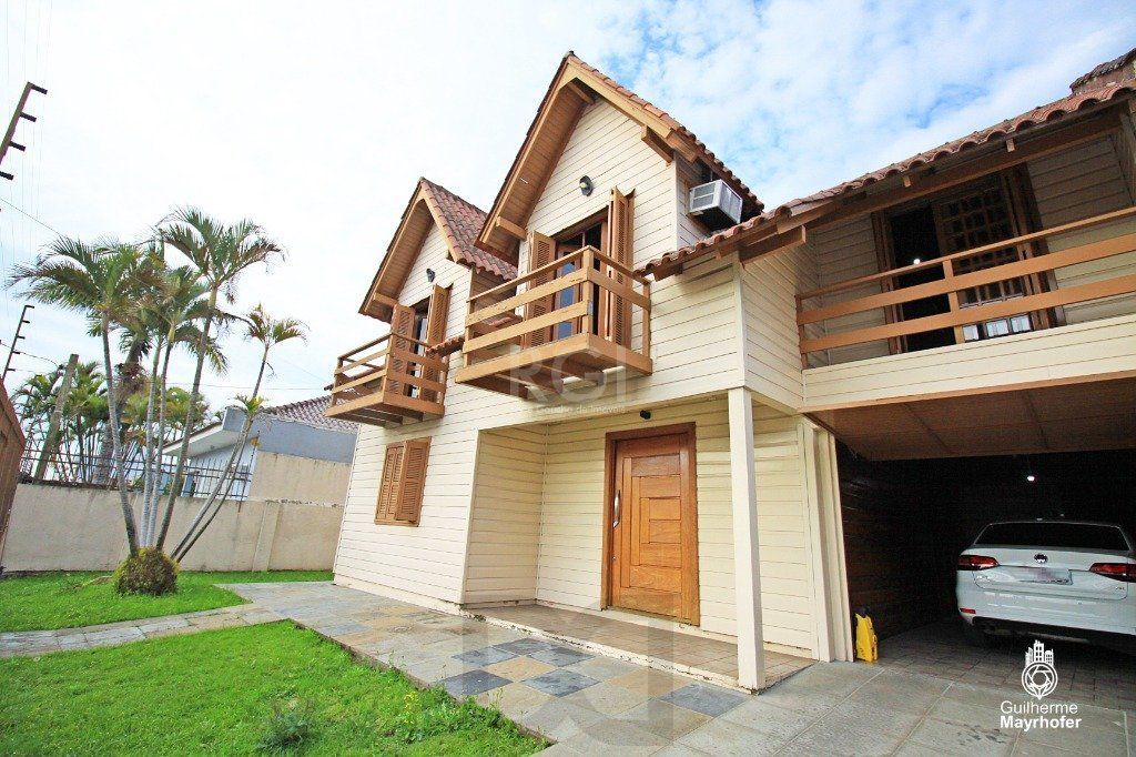 Casa para Venda - 235m², 3 dormitórios, sendo 1 suites, 3 vagas - Sarandi — foto 1
