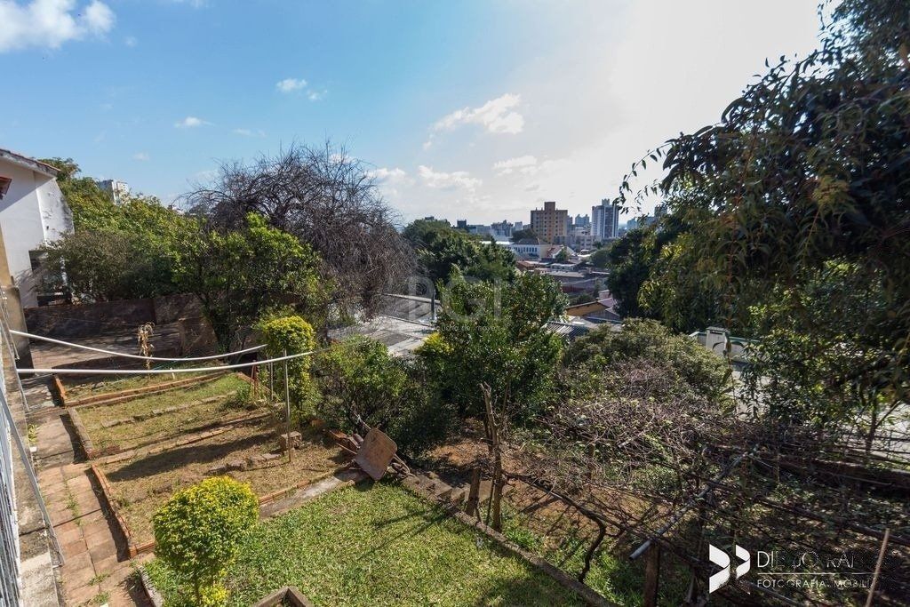 Casa 4 Dormitório(s) Bairro Medianeira — foto 43