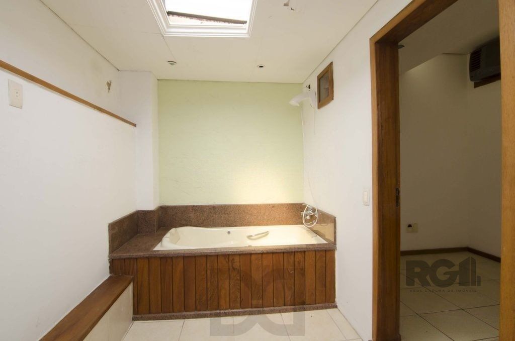 Excelente casa de 116m² com 2 dormitórios no bairro Cidade Baixa. — foto 21