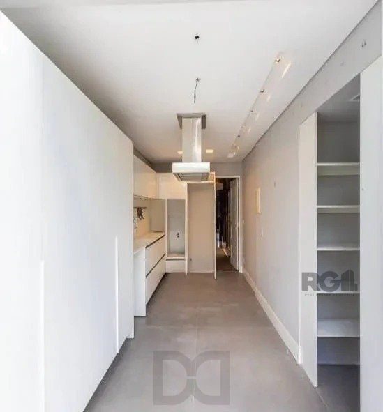 Excelente casa de 220m² com 3 dormitórios no bairro Tristeza. — foto 18