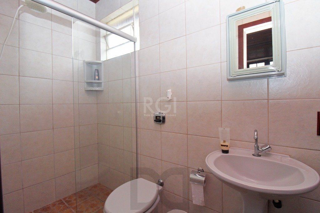 Casa para Venda - 150m², 4 dormitórios, sendo 1 suites, 3 vagas - Nonoai — foto 12