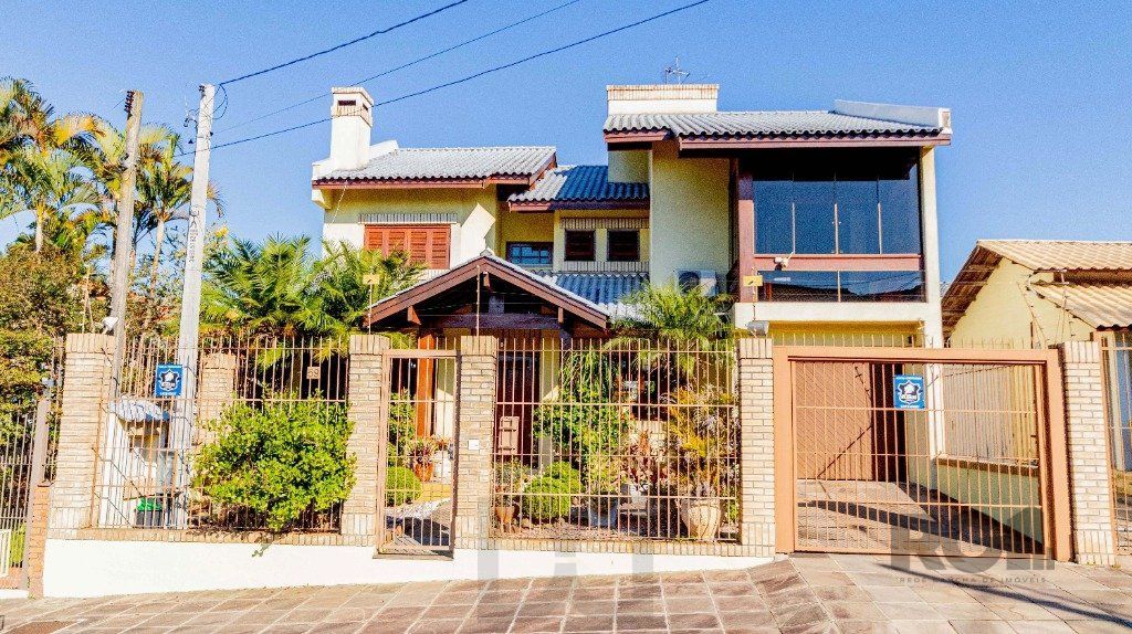 Casa de 4 dormitórios 304m² no bairro Jardim Lindóia — foto 68