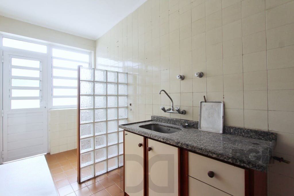 Excelente casa de 324m² com 4 dormitórios e 2 vagas. — foto 9