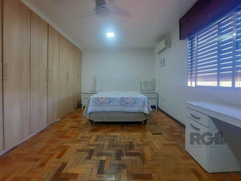 Excelente casa de 240m² com 4 dormitórios e 2 vagas. — foto 23