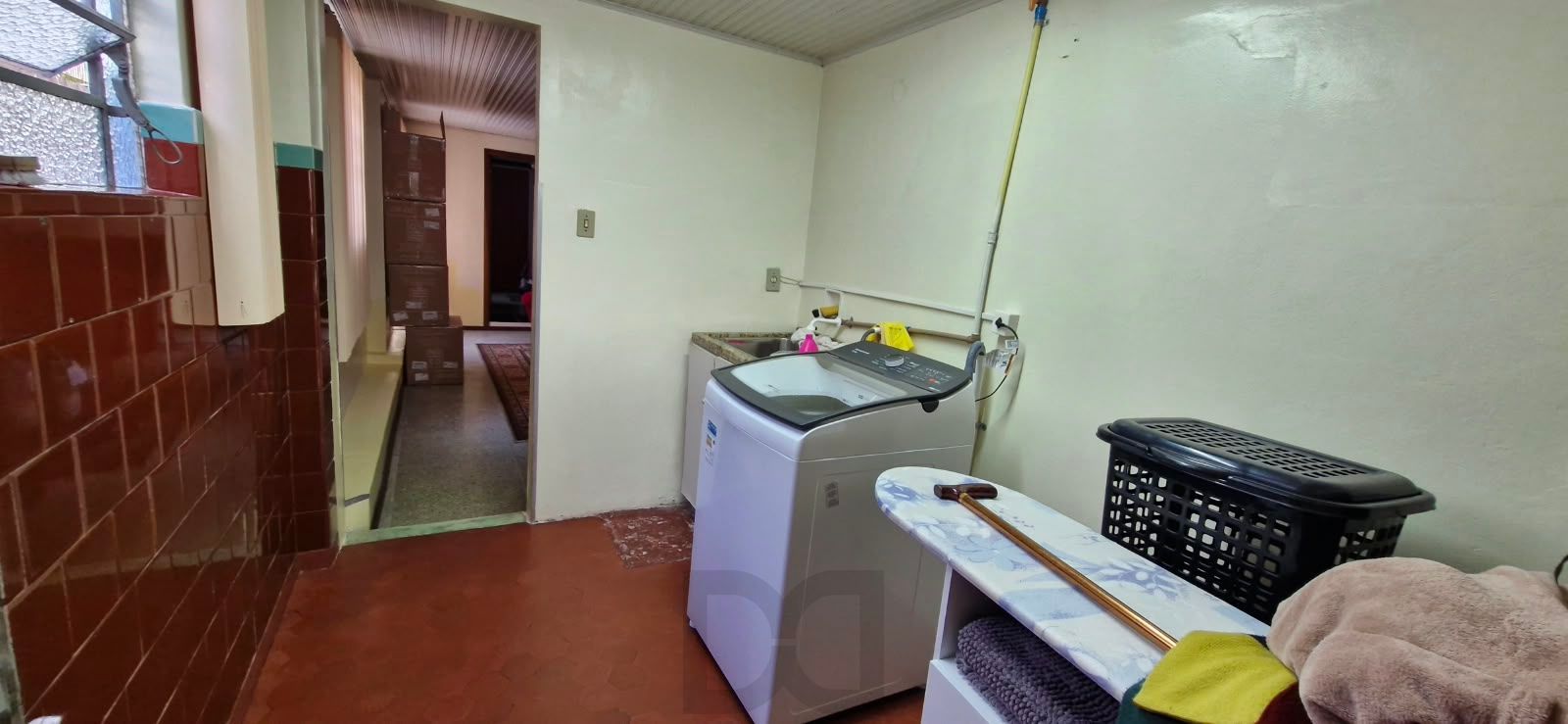 2 Casas no mesmo terreno, 2 dormitórios cada, 2 garagem, ensolarada, rua calma e arborizada — foto 17