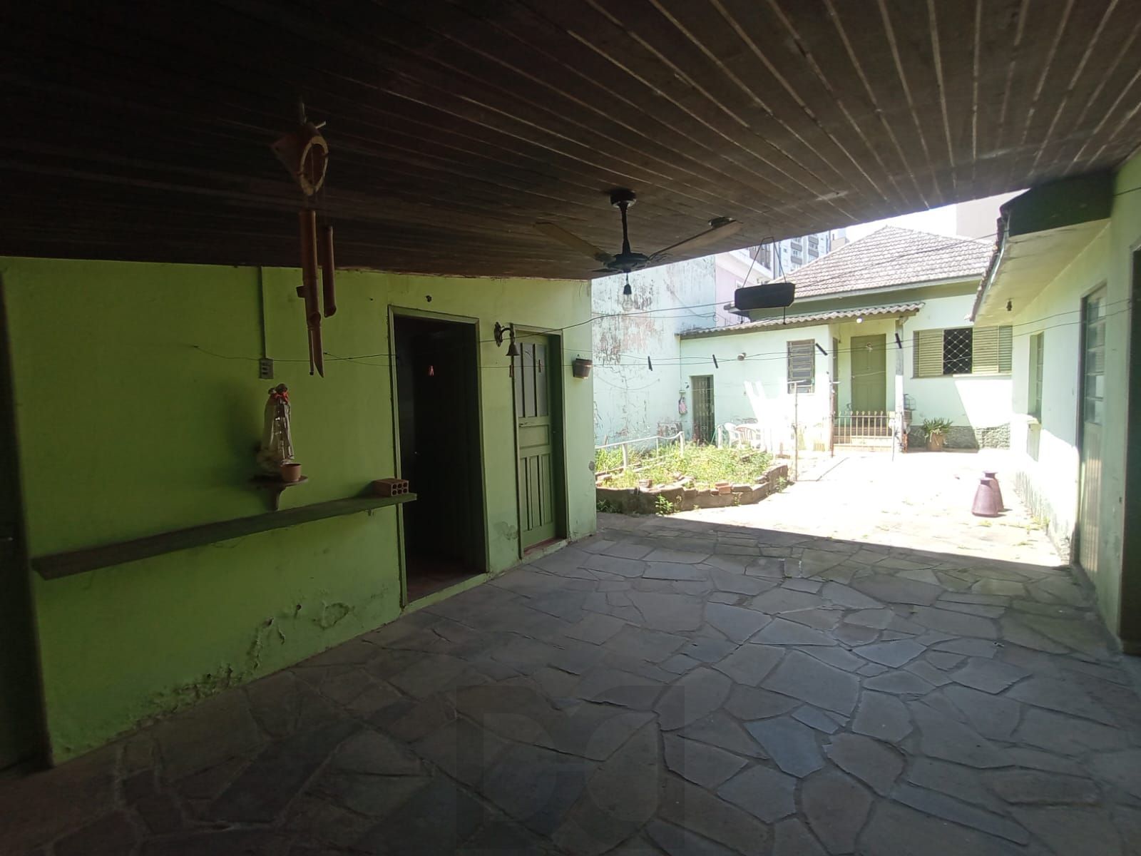 Casa 3 dormitórios no bairro Menino Deus em Porto Alegre para Alugar — foto 22