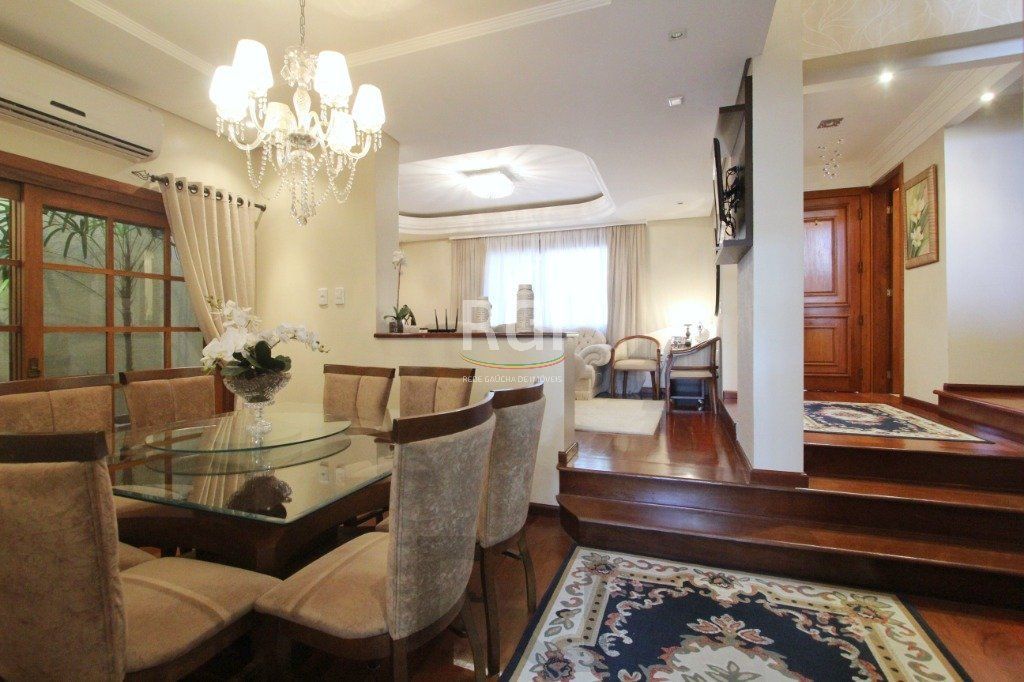 Casa para Venda - 250m², 3 dormitórios, sendo 1 suites, Teresópolis — foto 7