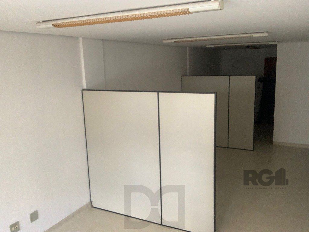 Sala comercial de 36m² no bairro Menino Deus — foto 5