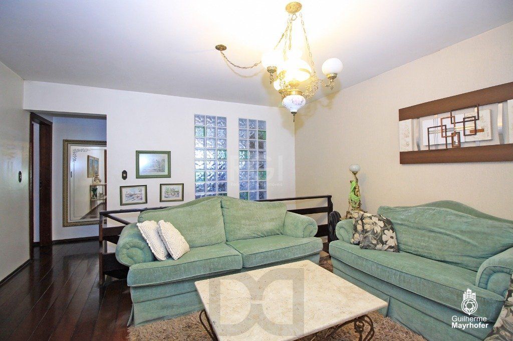 Casa para Venda - 225.36m², 3 dormitórios, sendo 1 suites, 4 vagas - Camaquã — foto 2