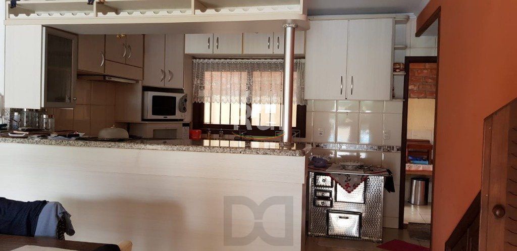 Casa para Venda - 300m², 4 dormitórios, sendo 2 suites, 4 vagas - Medianeira — foto 15