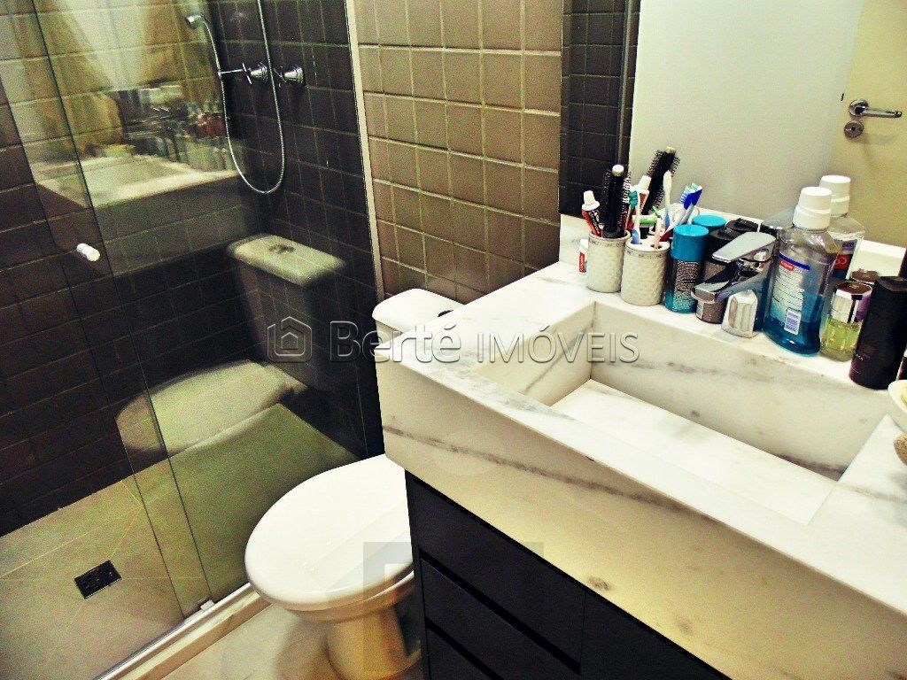 Apartamento garden espaçoso com 03 quartos e suite no Bairro cristal/ Porto Alegre. — foto 11
