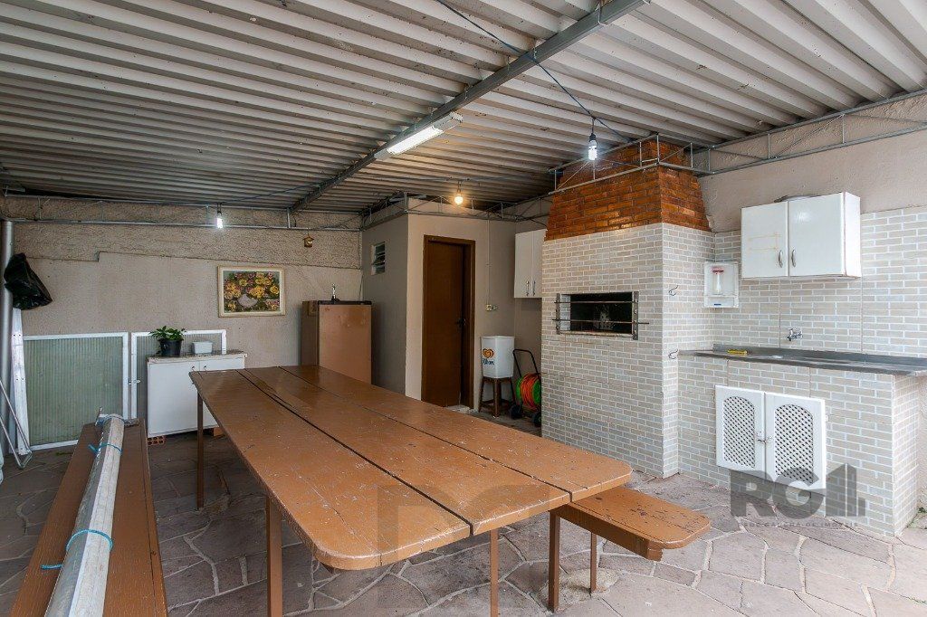 Apartamento de 02 dormitórios com vaga no Lindoia Porto Alegre /RS — foto 16