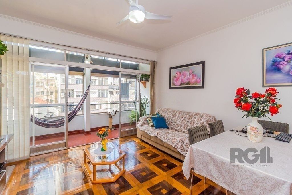 Excelente apartamento de 88m² com 3 dormitórios e sacada. — foto 2