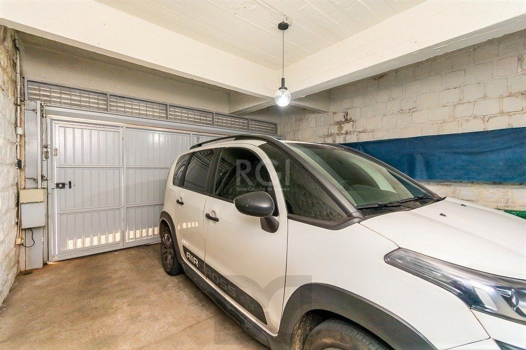 Casa de 424m² no Bairro Chácara Das Pedras — foto 41