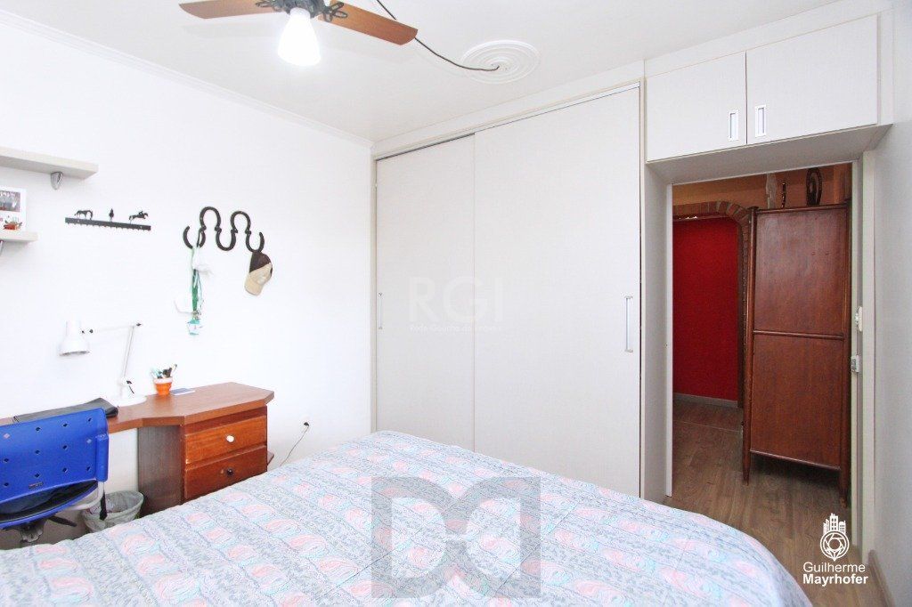 Casa para Venda - 500m², 5 dormitórios, sendo 2 suites, 5 vagas - Menino Deus — foto 13