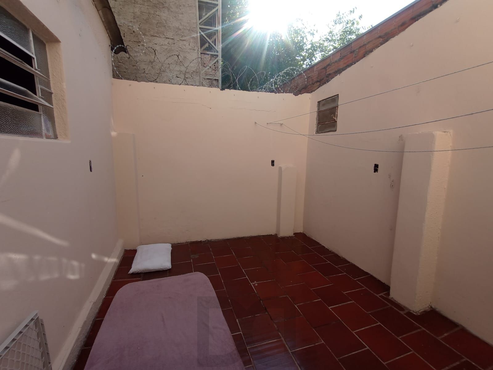Apartamento térreo com pátio e suíte para alugar na Cidade Baixa, Porto Alegre — foto 6