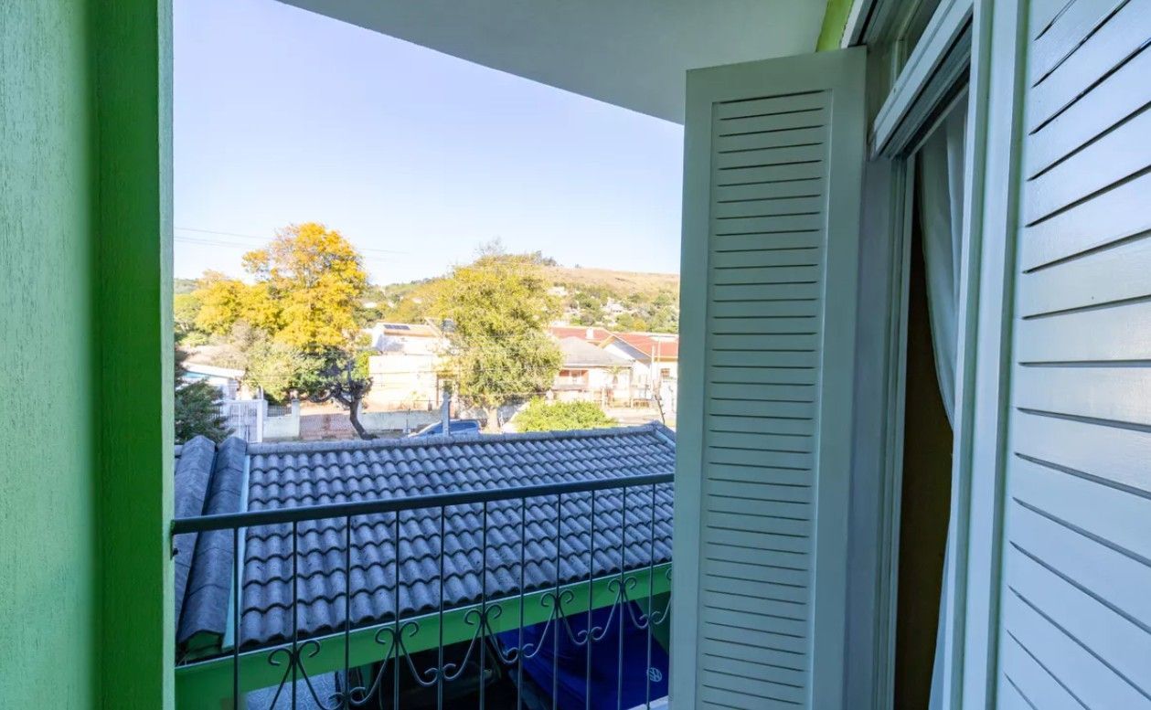 Casa 3 dormitórios Bairro Nonoai Porto Alegre — foto 37
