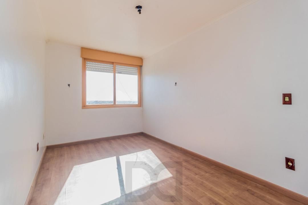 Apartamento de 2 dormitórios à venda no Bairro Vila Jardim - Porto Alegre — foto 2