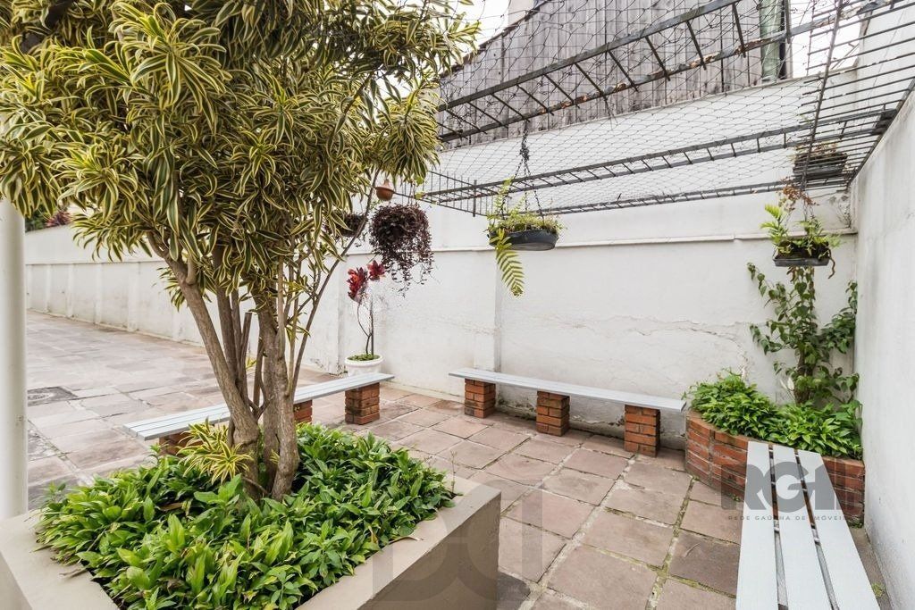 Apartamento 86m² - 3 dormitórios, 2 banheiros, 1 vaga no bairro Petrópolis — foto 17
