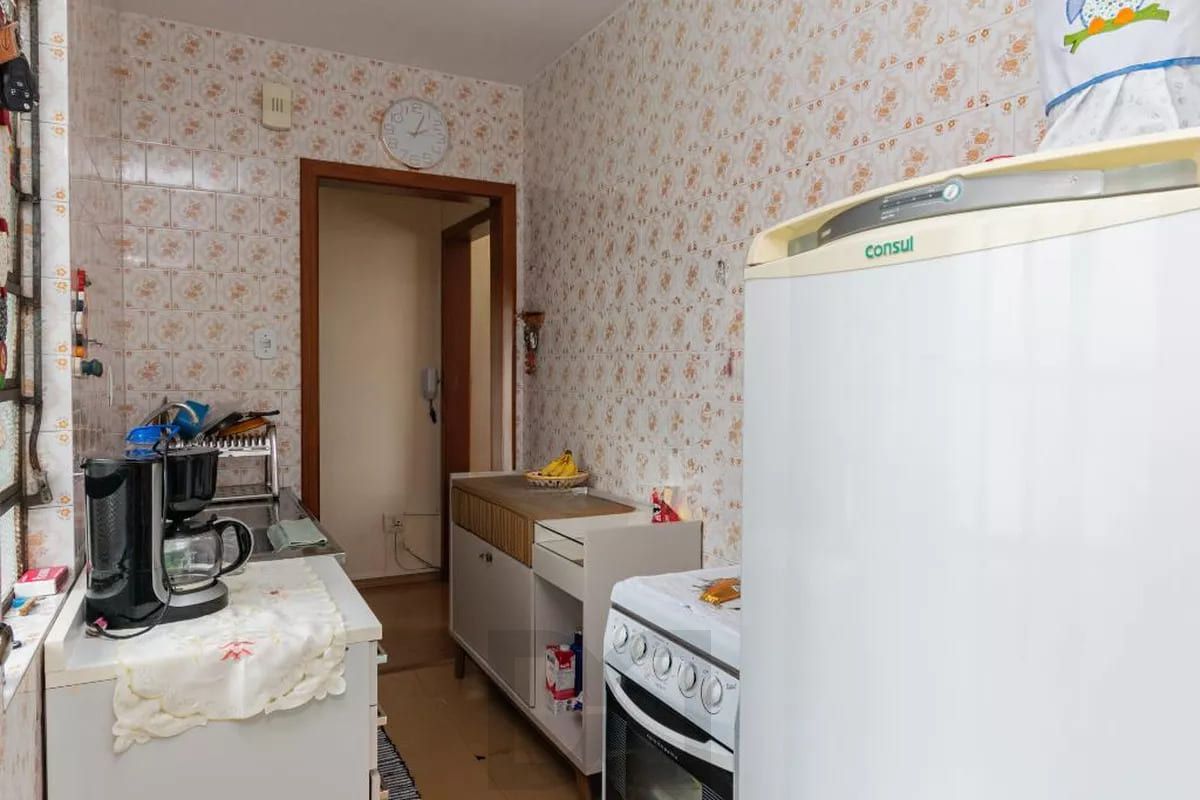 Apartamento de 3 dormitorios à venda no Bairro Nonoai — foto 8
