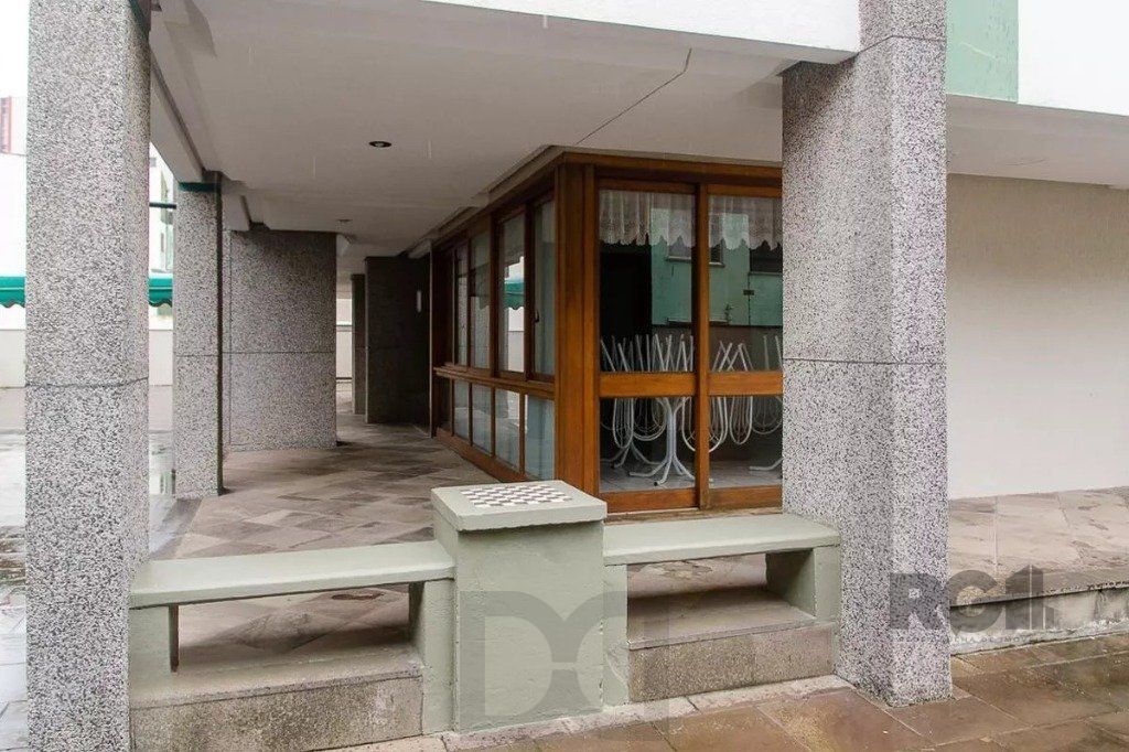 Apartamento 2 dormitórios  com 1 vaga no bairro Teresópolis em Porto Alegre — foto 25