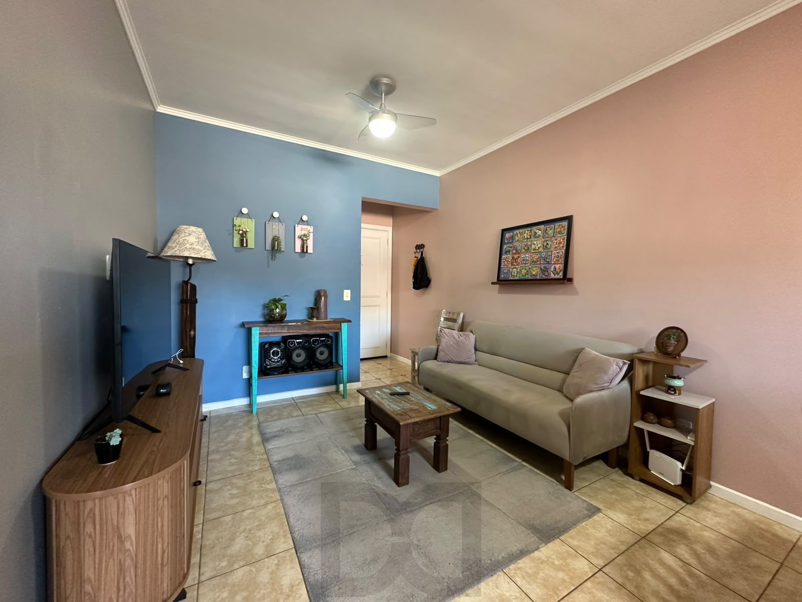 Apartamento de 2 dormitórios, no bairro Teresópolis. — foto 8