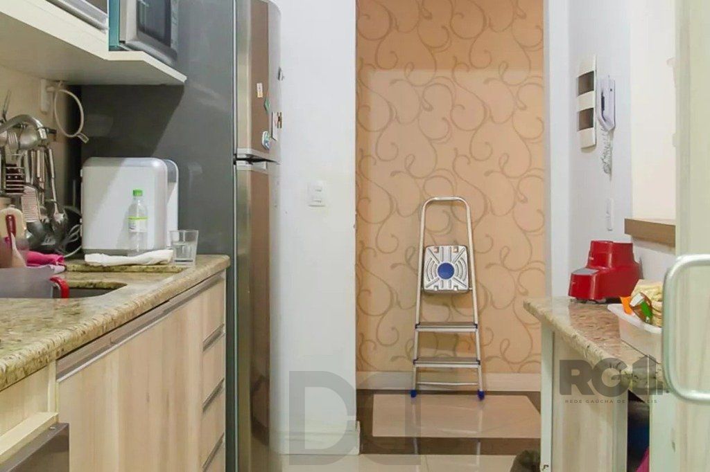 Apartamento 2 dormitórios  com 1 vaga no bairro Teresópolis em Porto Alegre — foto 7
