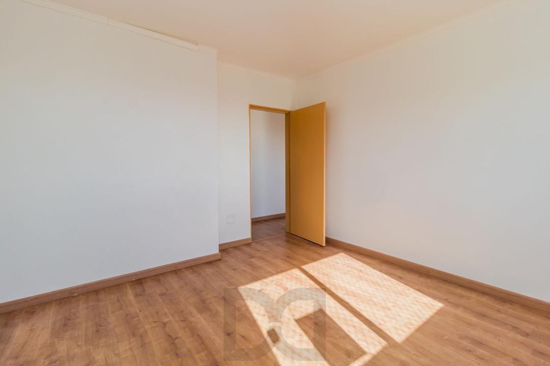 Apartamento de 2 dormitórios à venda no Bairro Vila Jardim - Porto Alegre — foto 8