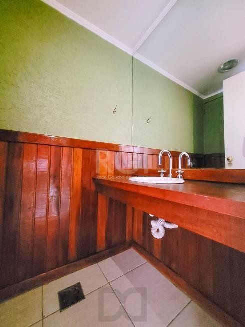Apartamento 94m² - semi mobiliado, 2 dormitórios, 1 suíte, terraço e 2 vagas de garagem no Moinhos de Vento — foto 9