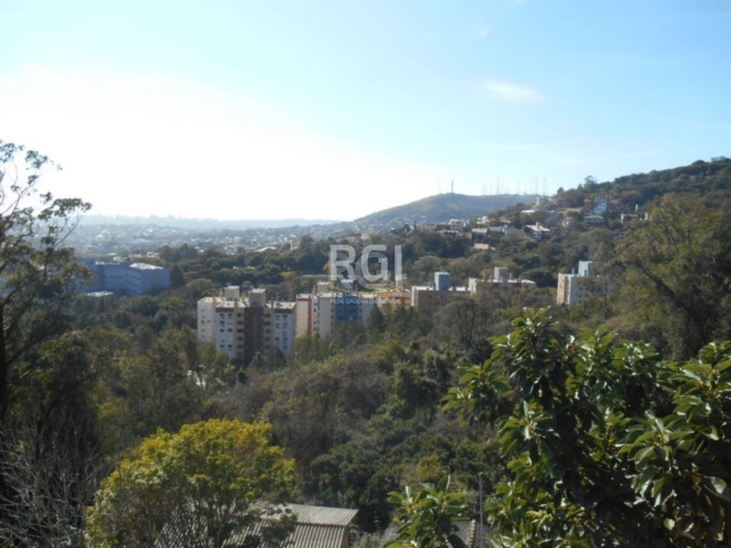 Casa para Venda - 185m², 4 dormitórios, sendo 2 suites, 4 vagas - Nonoai — foto 4