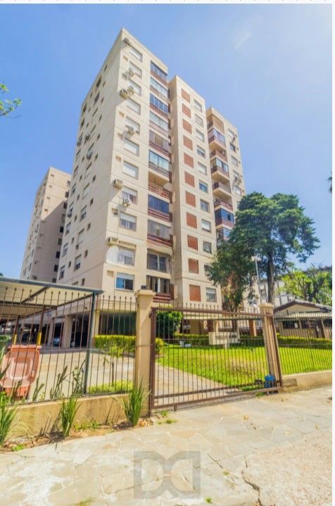 Apartamento de 2 dormitórios com vaga de garagem coberta e escriturada no Bairro Glória – Porto Alegre. — foto 32