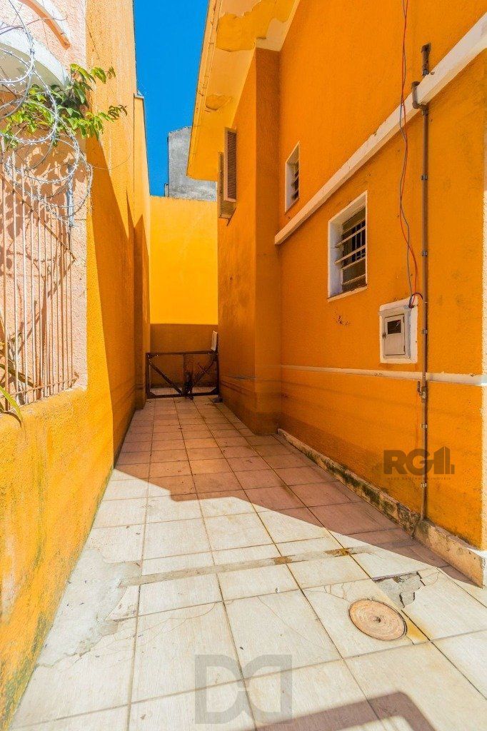 Casa com 99,73m², 2 dormitórios, 2 vagas no bairro Floresta — foto 17