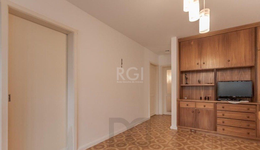 Casa para Venda - 327m², 4 dormitórios, sendo 1 suites, 3 vagas - Chácara das Pedras — foto 35