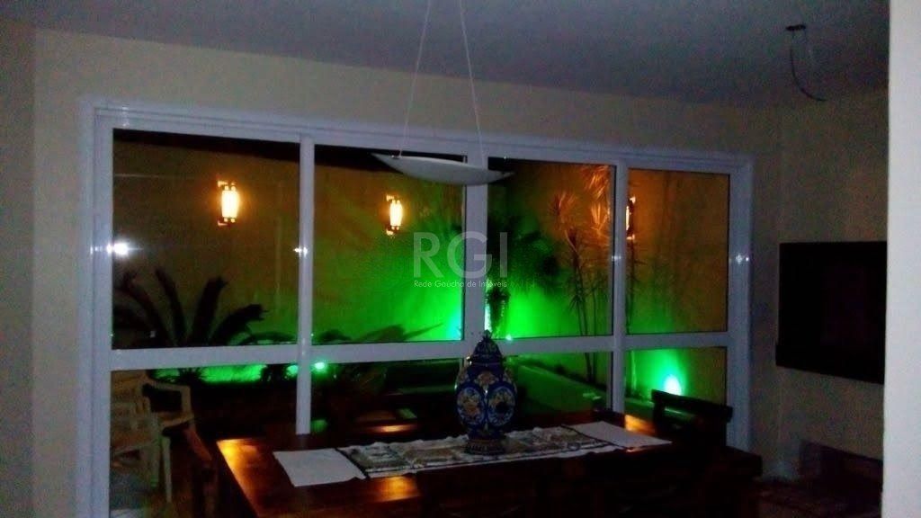 Excelente casa em condominío de 350m² com 03 dormitórios sendo 02 suítes. — foto 4