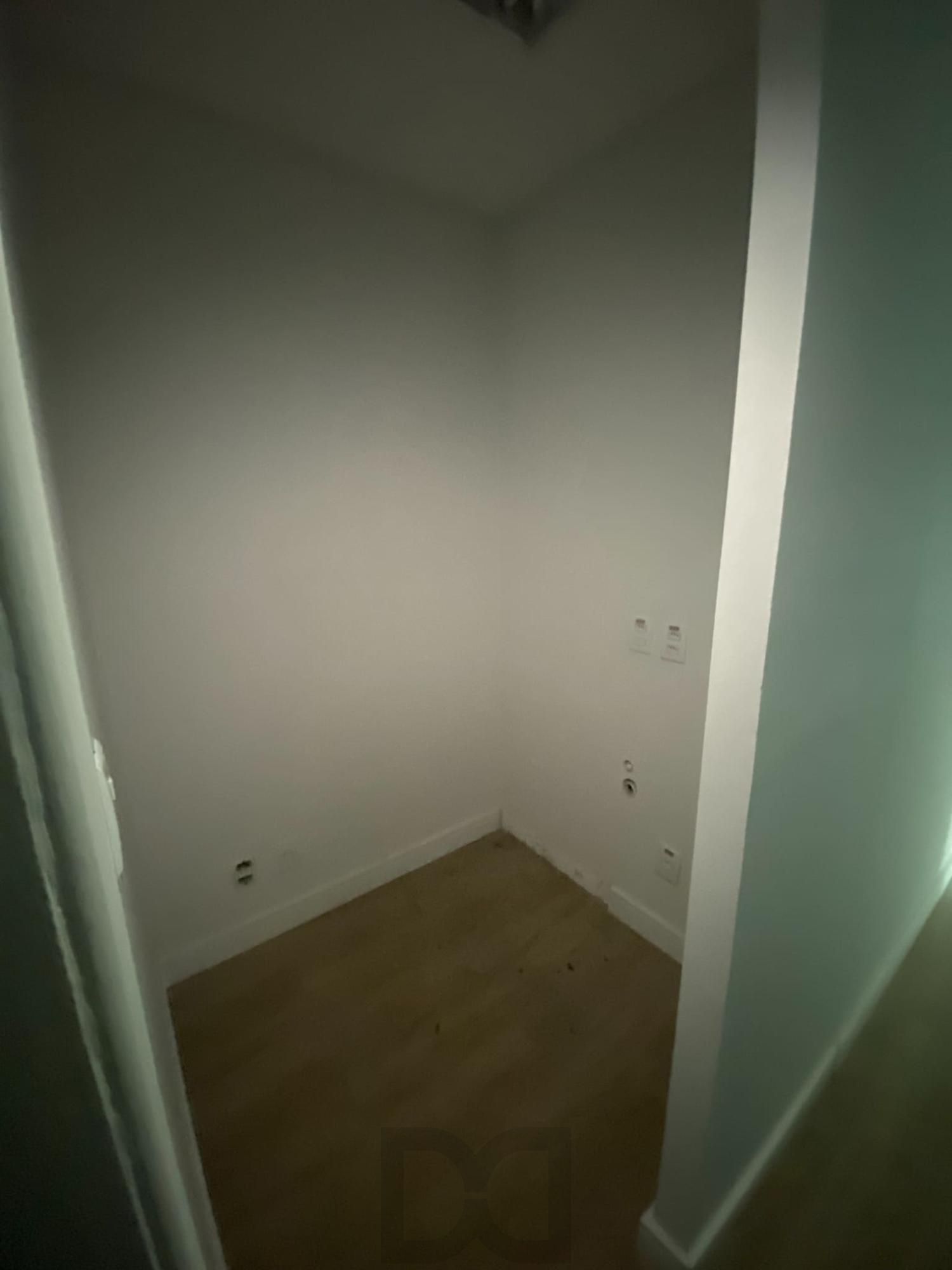 Sala Comercial no Bairro Praia de Belas - Porto Alegre — foto 15
