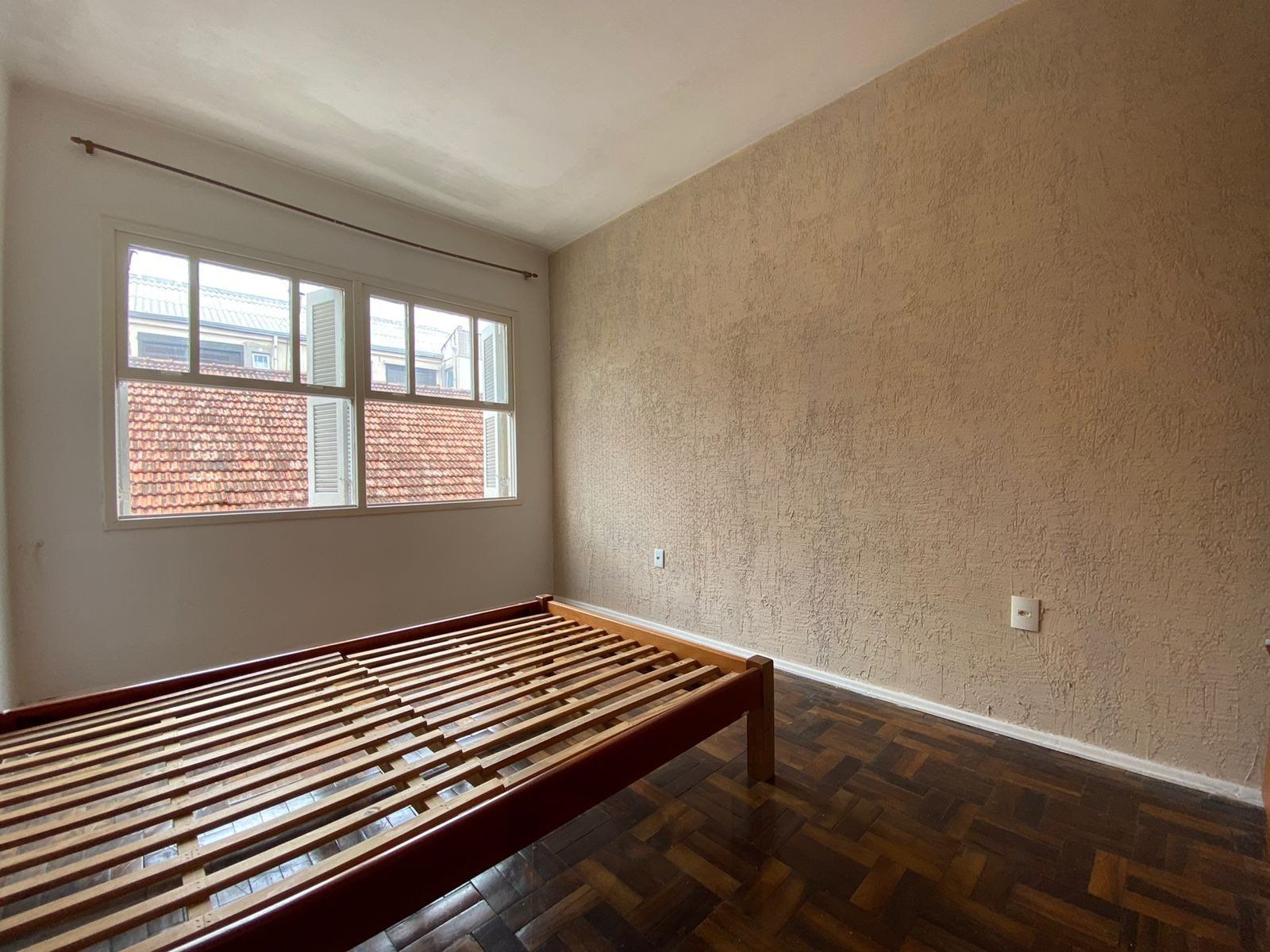 Apartamento de 1 dormitório á venda no Bairro Menino Deus. — foto 7
