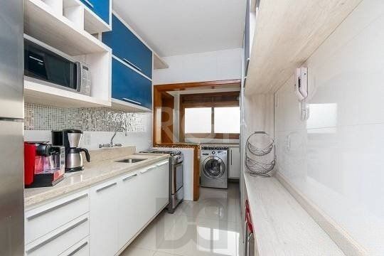 EXCELENTE COBERTURA COM 2 DORMITÓRIOS, PISCINA E 1 VAGA DE GARAGEM. — foto 11