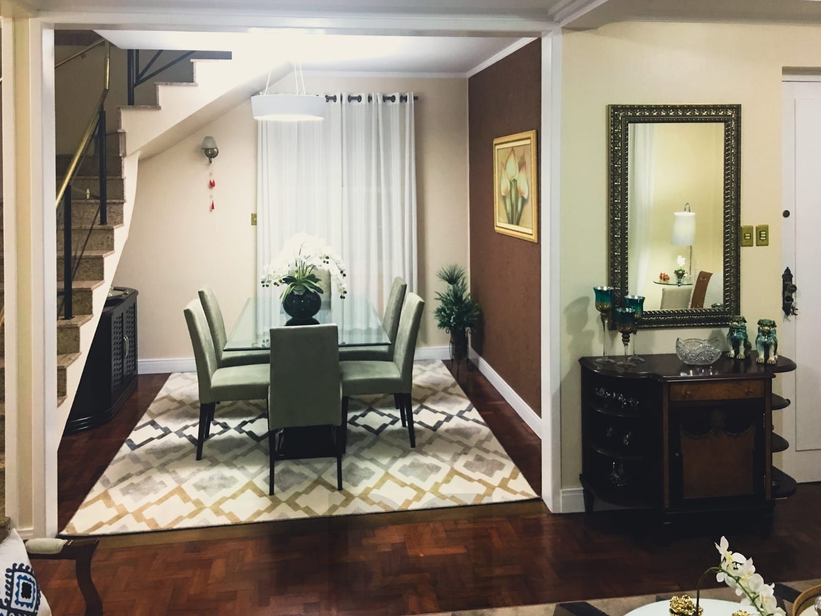 CASA RESIDENCIAL, REPAGINADA POR ARQUITETO COM MUITA ELEGÂNCIA E CONFORTO! — foto 9