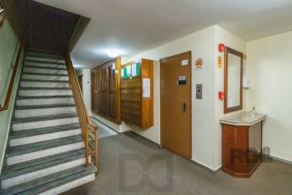 Apartamento 86m² - 3 dormitórios, 2 banheiros, 1 vaga no bairro Petrópolis — foto 19