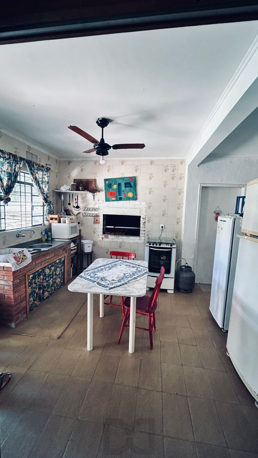 Casa com 2 dormitórios e edícula nos fundos no Bairro Nonoai — foto 6