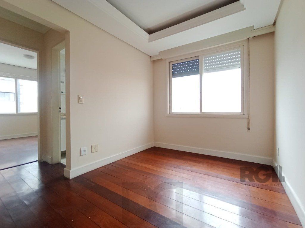 Duplex 2 dormitórios 1 vaga coberta em frente ao parque marinha do Brasil no Praia de Belas — foto 9