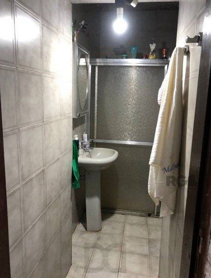 Casa para Venda - 200m², 5 dormitórios, sendo 1 suites, 4 vagas - Glória — foto 26